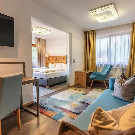 Arnika Garni Hotel 4*